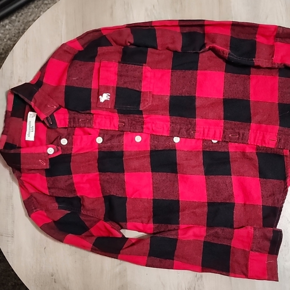 Boys Abercrombie Red and Black Flannel Button Up 7/8 Excellent Condition
